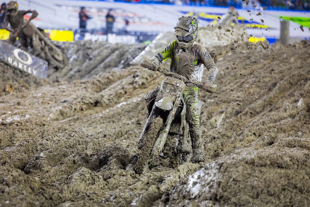 Monster Energy Yamaha Star Racing’s Daxton Bennick scores a top-five finish on one of the most difficult supercross tracks in recent memory