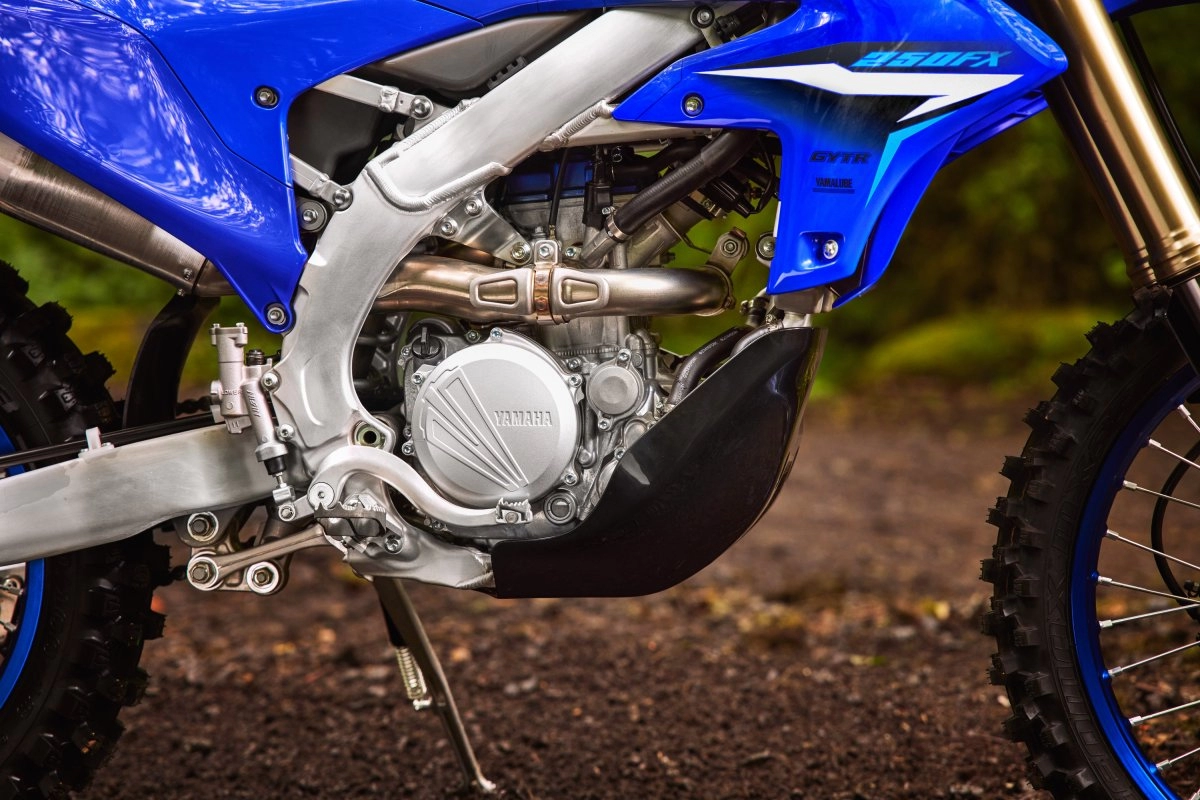 Advanced 250cc Four-Stroke Engine