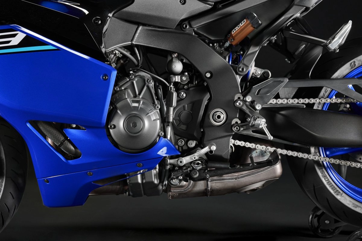 Powerful 890cc Three-Cylinder Engine