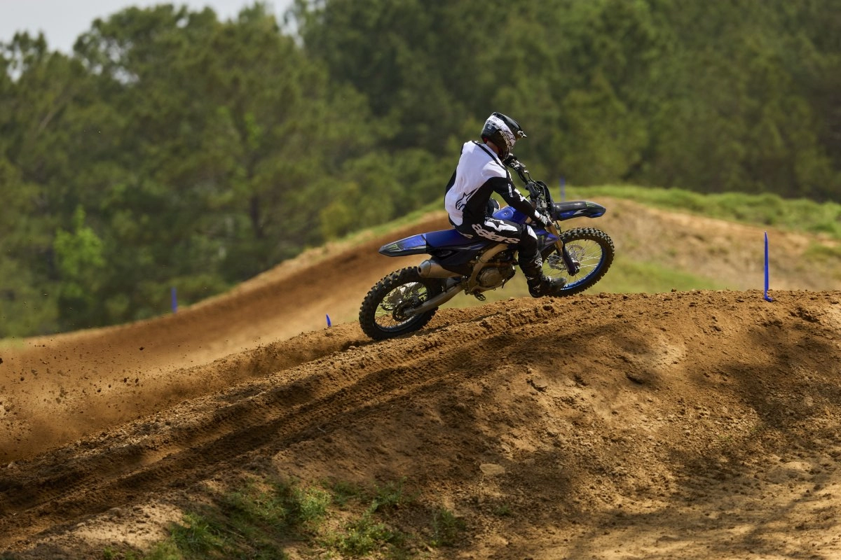 All-new 250cc Four-Stroke Engine with noise compliance
