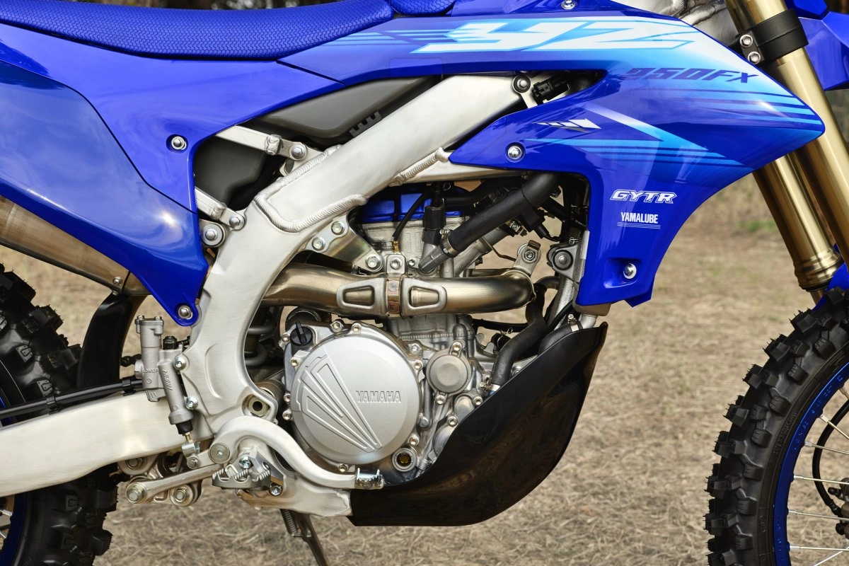 Advanced 250cc Four-Stroke Engine